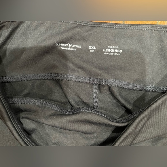 Old Navy Classic Black  Leggings - Picture 5 of 5